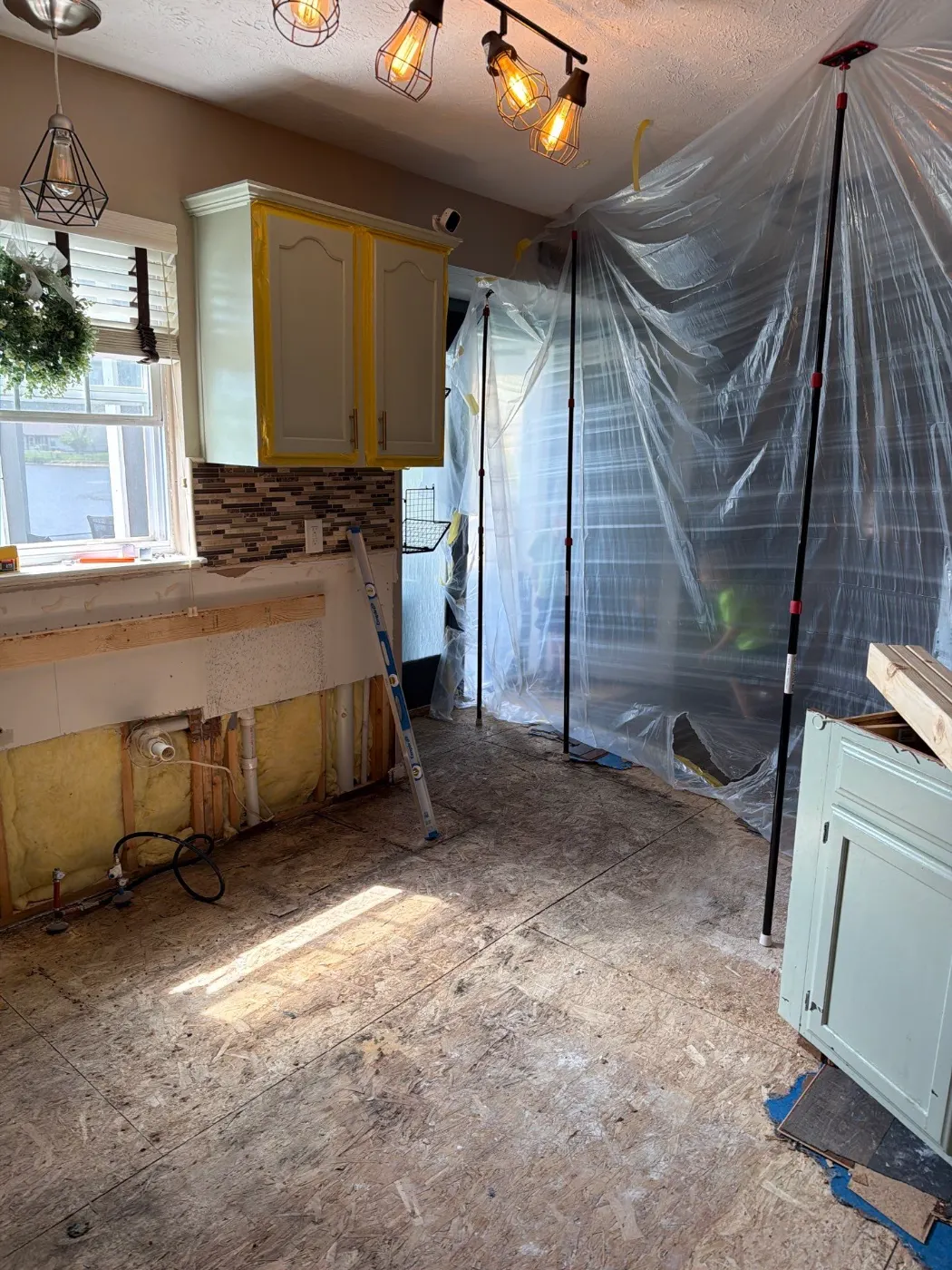 Emergency tarping after storm damage in Windermere, Hamilton County
